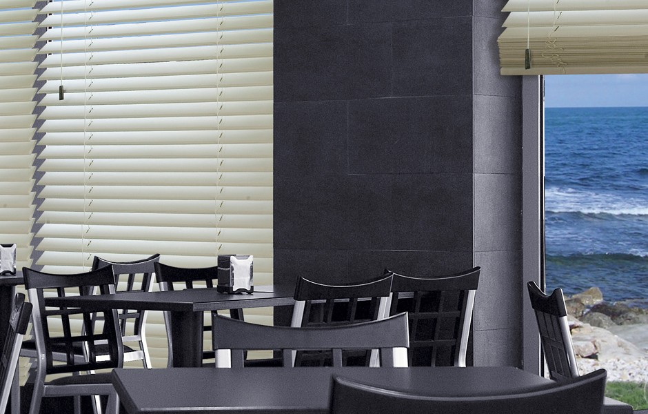 MARINE LEATHER VENETIAN BLIND